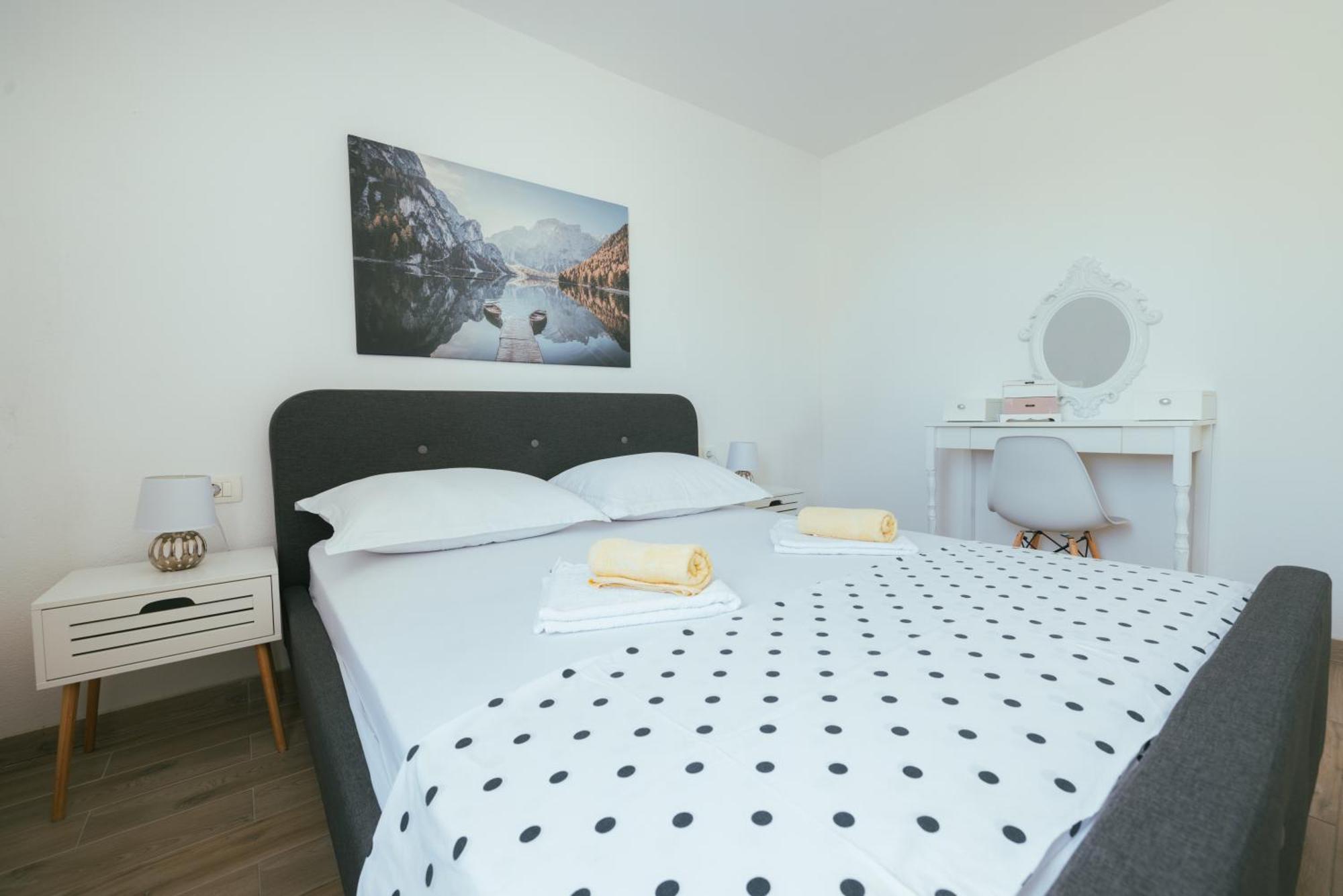 Apartments Marusic Makarska Exterior foto