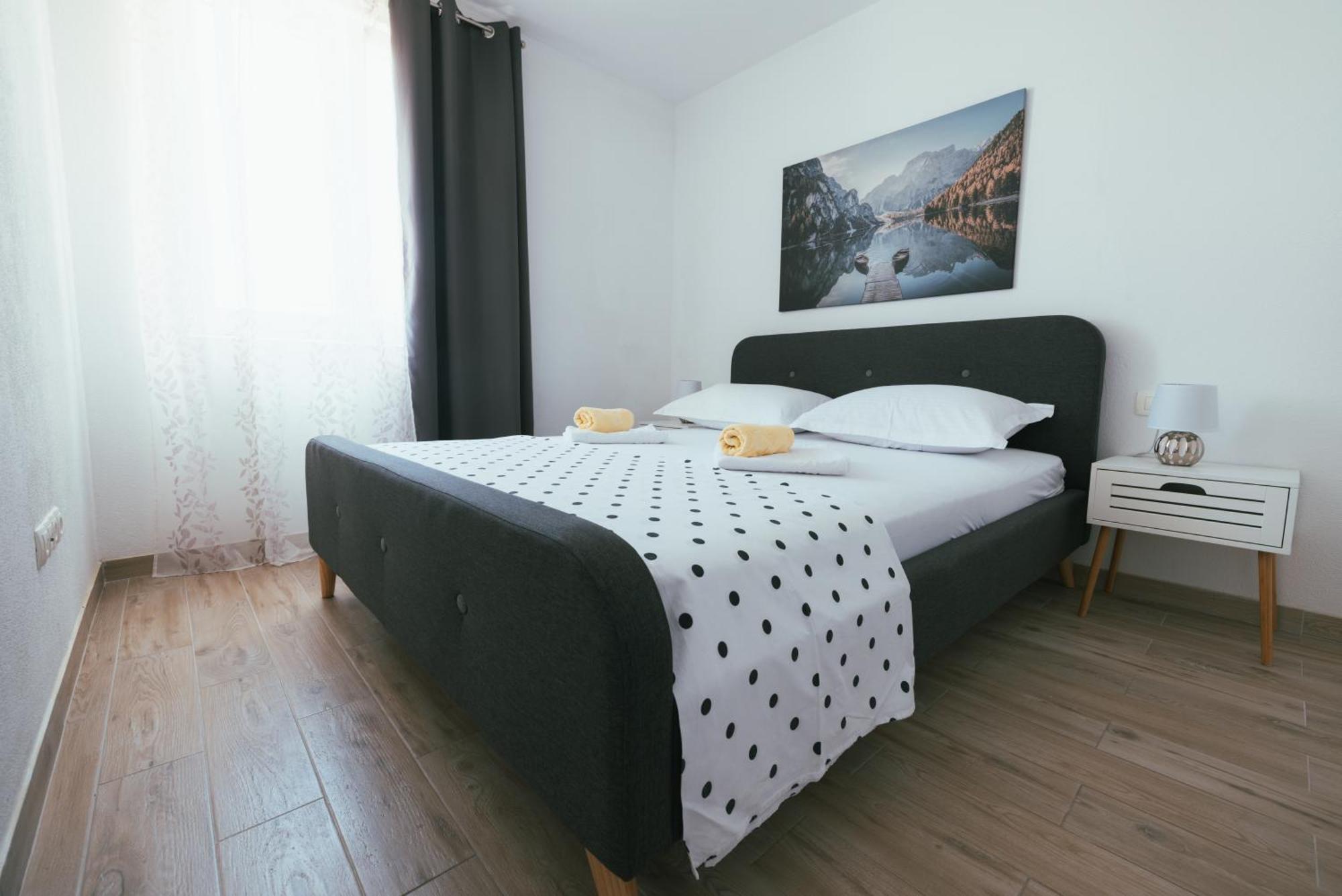 Apartments Marusic Makarska Habitación foto